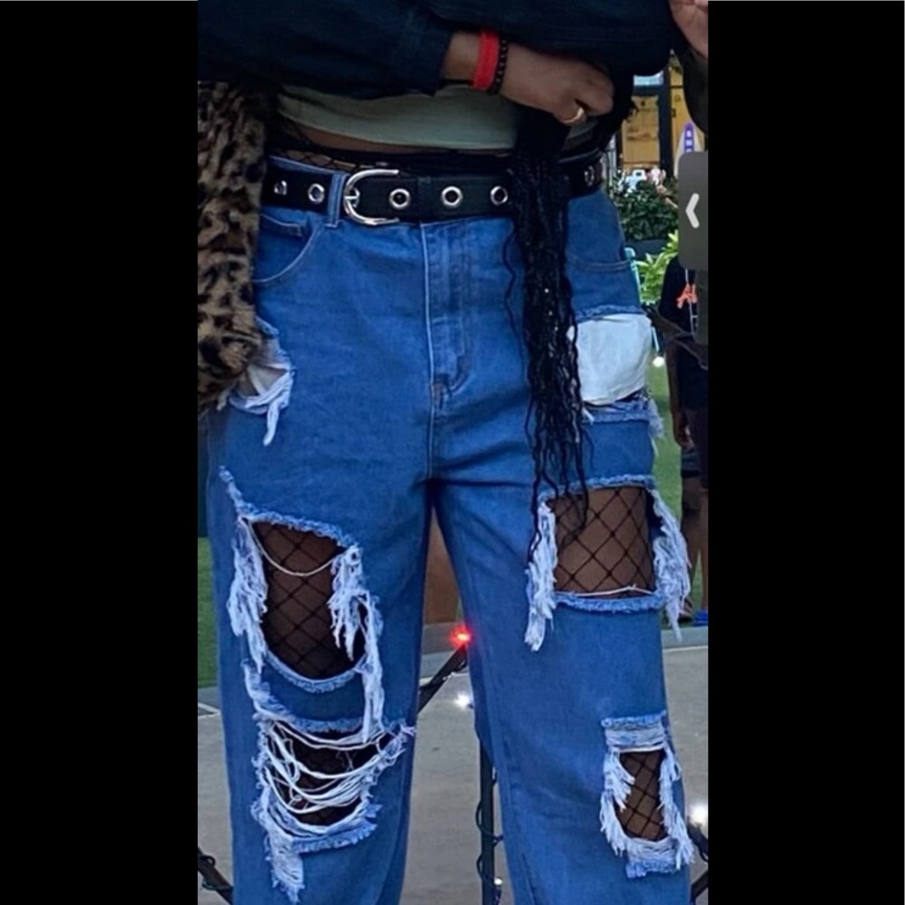 Woman’s baggy jeans